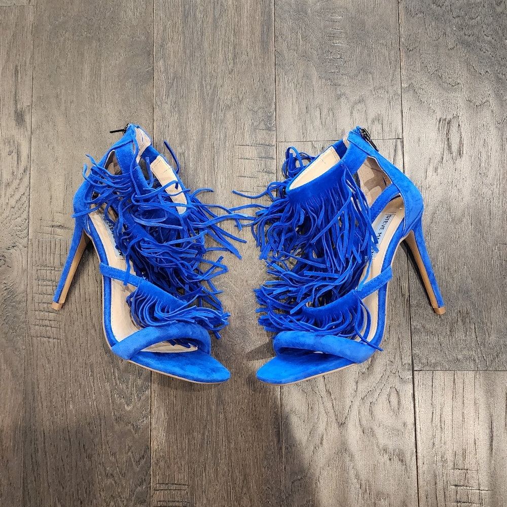 Steve Madden Fringly heels